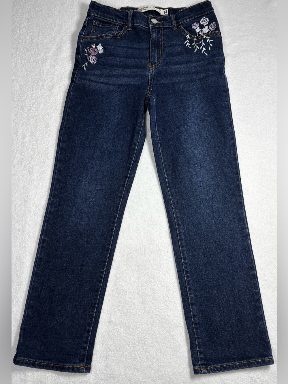 Levi’s Signature girls’ 14 dark‑blue jeans with floral embroidery. EUC